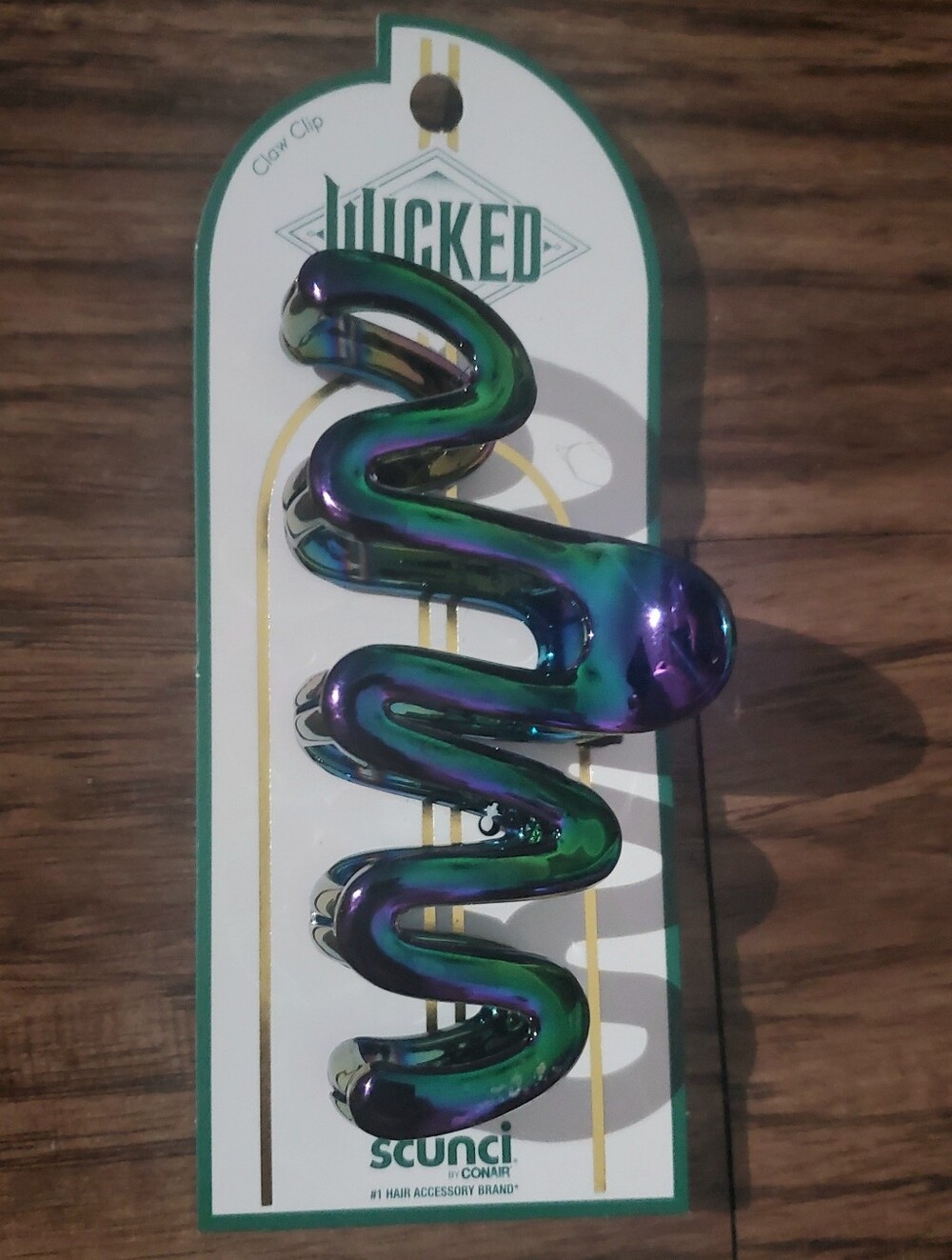 Wicked Wavy Clip